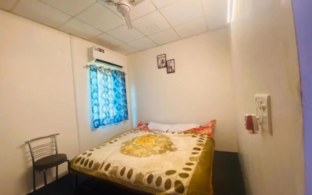 Lushy Days Boom Camps, Tanakpur (Riverside Luxury Camps)