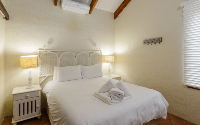 San Lameer Villa Rentals  2914