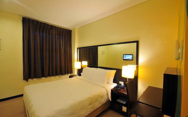 Go Hotels Iloilo