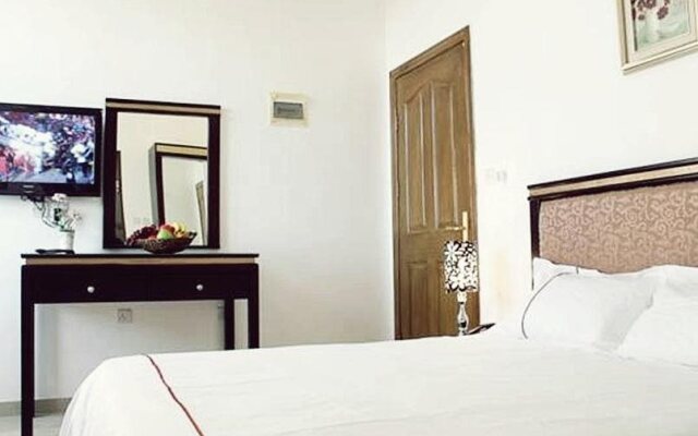 Golden Rose Hotel