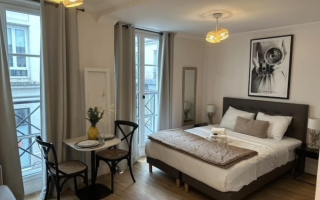 Charming Studio With AC in the Center of Paris