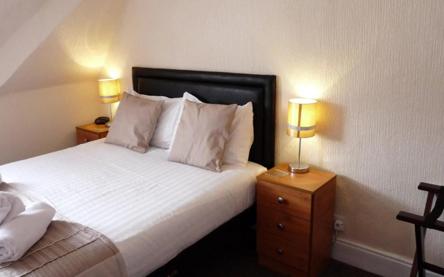 Hilbre Hotel