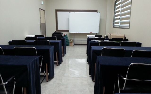 The Blue Jeju Guesthouse - Hostel