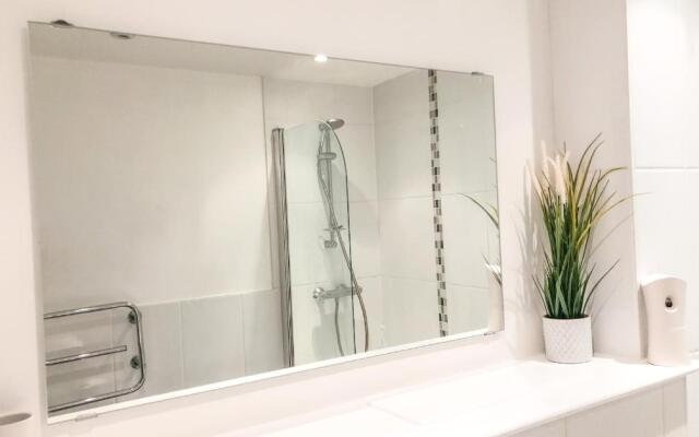 Cardiff Bay Studio Apartment