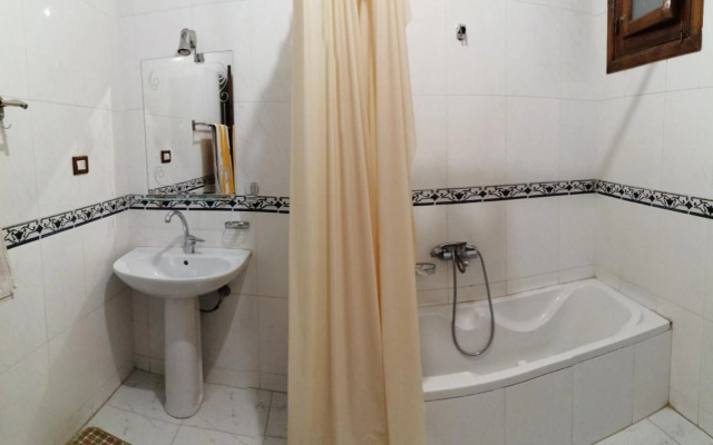 Alhambra Hotel