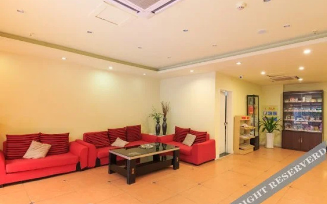 Home Inn Pebble Hotel (Liuzhou Five Star Pedestrian Street Diwang New World)