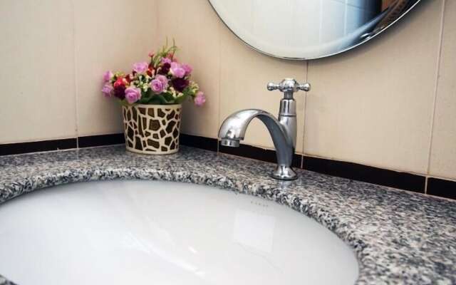@Home Executive Apartment