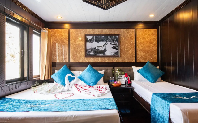 Swan Cruises Halong