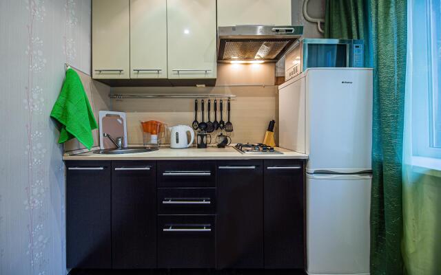 Five Stars on Engels 23