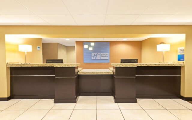 Holiday Inn Express Hotel & Suites Colby
