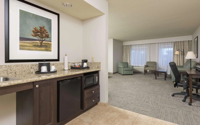 Hampton Inn & Suites Hartford-Manchester