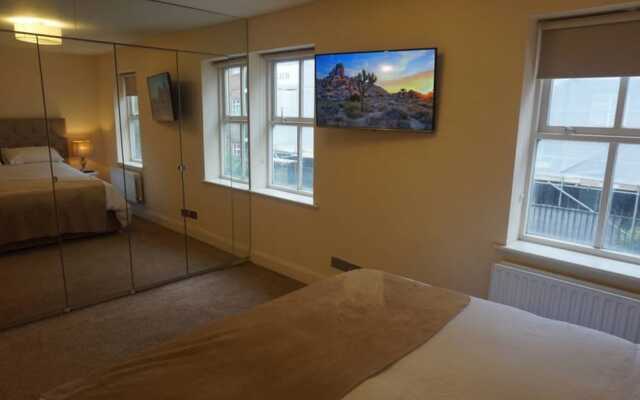 2 Bedroom Mews House in Maida Vale