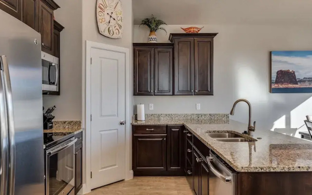 Desert Edge 3 Bedroom Townhouse by RedAwning