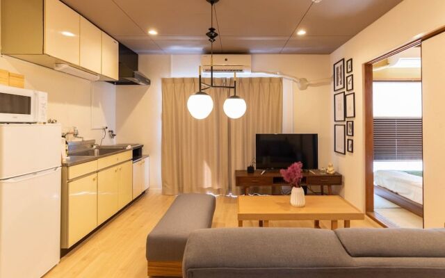 Bijou Suites Pieces