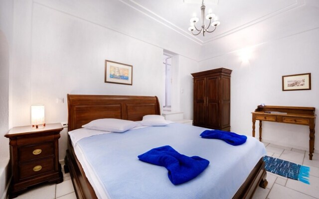 Chelidonia Traditional Villas Santorini Romantic Villa