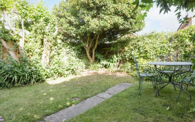 Old Pump Cottage
