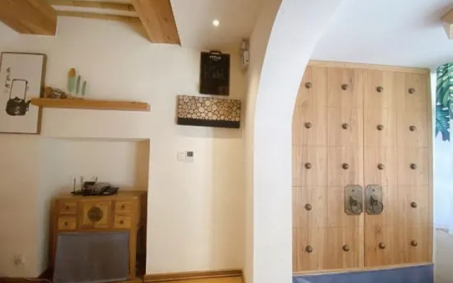 Xiangfeng Chuanshe Hotel