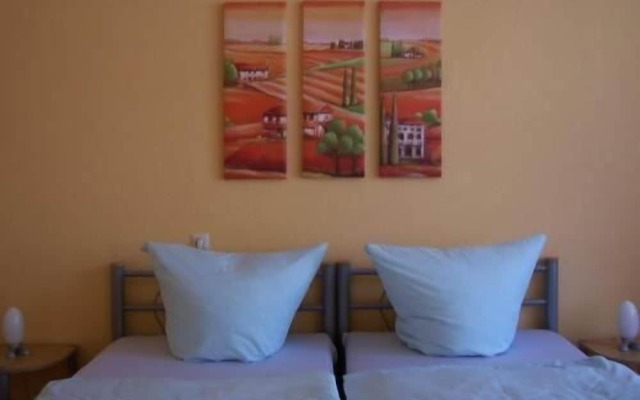 Hotel Pension Streuhof Berlin