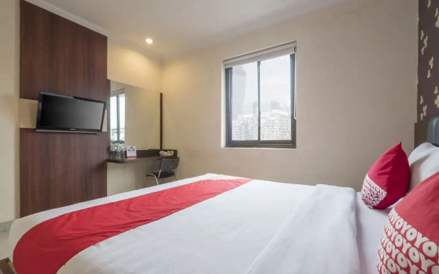 OYO 308 Grand Pacifik Hotel