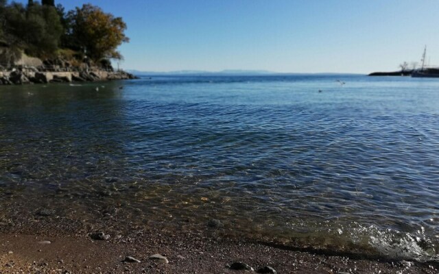 Stunning Home in Ika With 4 Bedrooms and Wifi