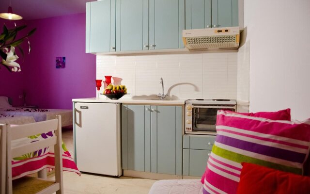 Galini Studios & Apartments