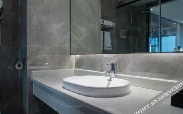 Yinxing Business Hotel