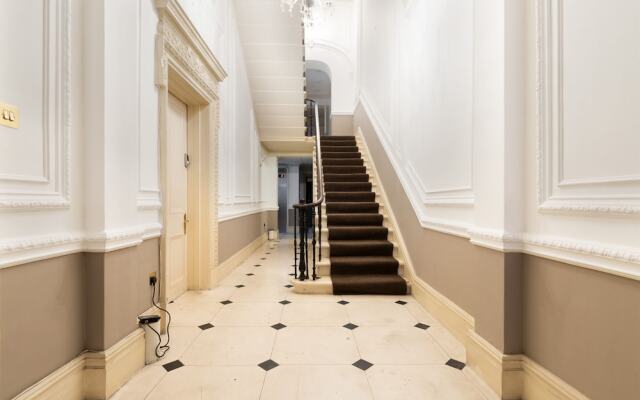 Hyde Park Place