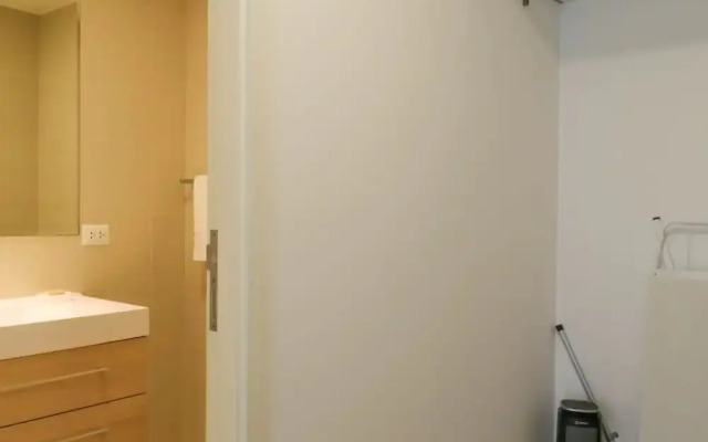 Marvelous 2BR With Balcony Near Kennedy Park
