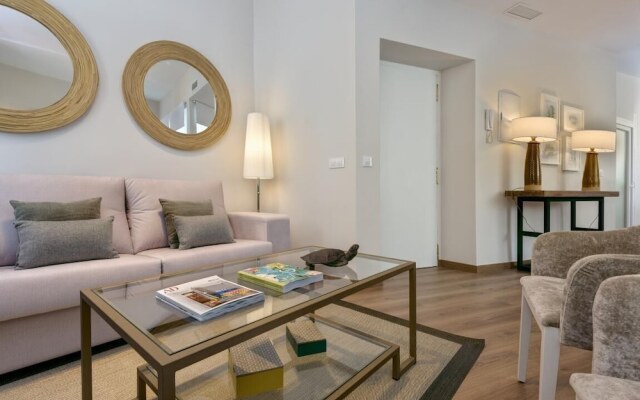 Beautiful And Recently Renovated 2 Bd Apartment In Prime Location Conde De Ibarra Iii