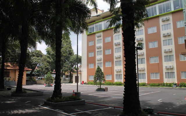 Laras Asri Resort and SPA