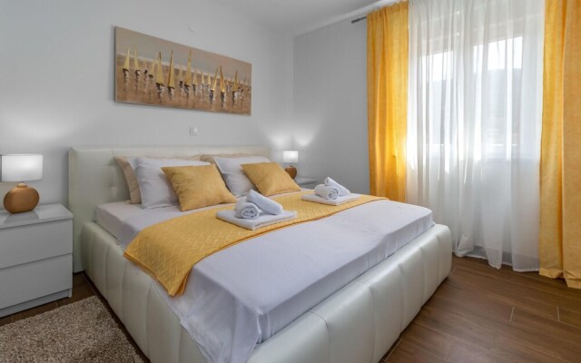 Amazing Apartment in Klenovica With Wifi and 1 Bedrooms