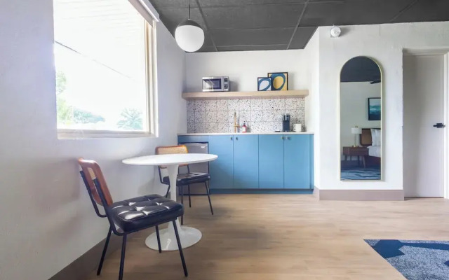 Arka Motel