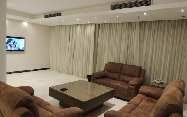 Sultan Luxurious Townhouse Near AUC