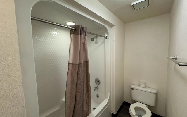 Studio 6 Suites Las Vegas, NV – Tropicana
