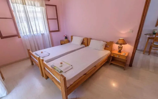 Yiannis Apartments