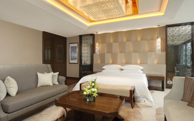 Sheraton Changchun Jingyuetan Hotel