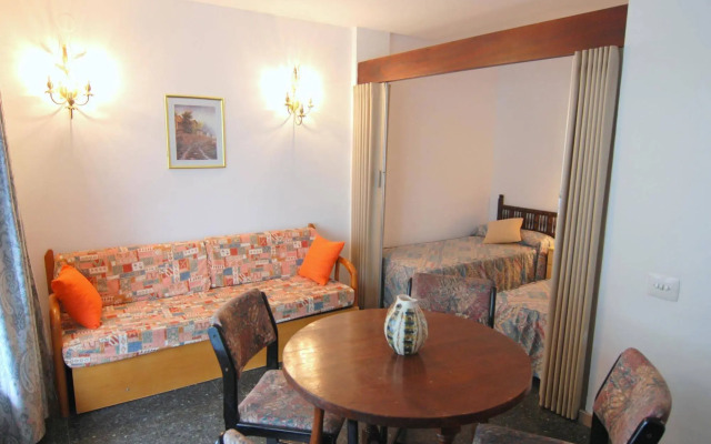 Apartamentos Zeus Alexis II