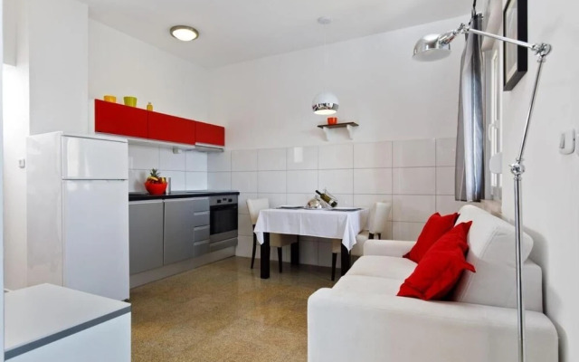 Ark Beach Apartment - Rabbit