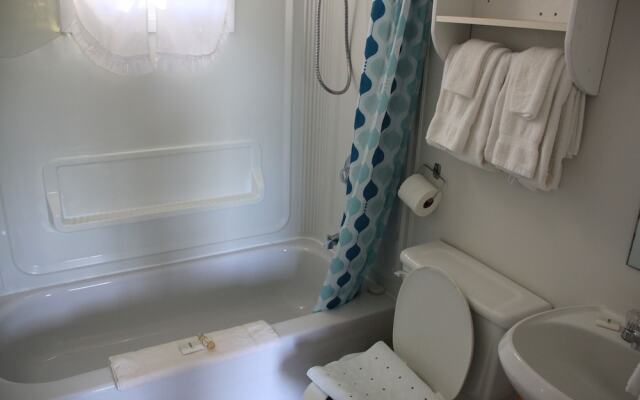 Rustico Acres Cottages