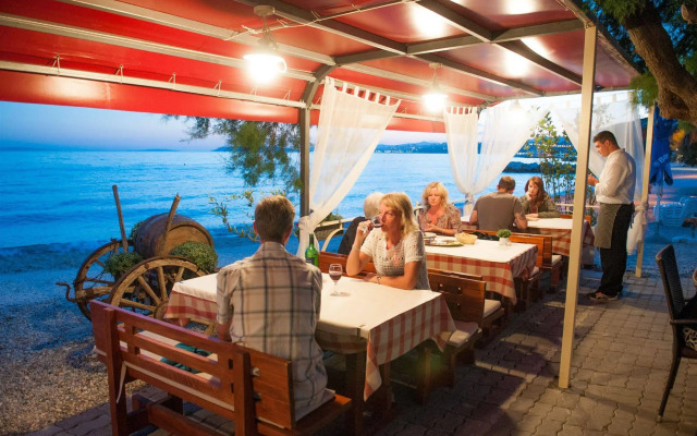 Beach Hotel Bozikovina