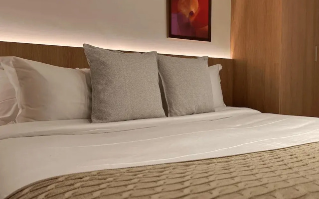 White 2880 - Pinheiros