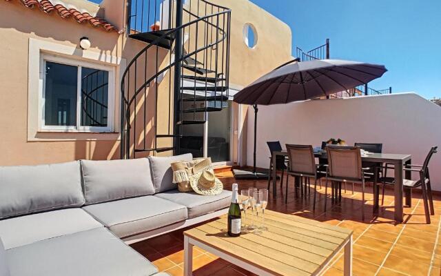 2268-Penthouse with terrace seaview