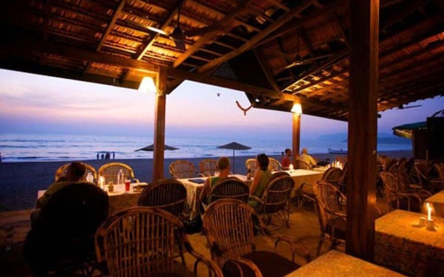 Dunhill Beach Resort