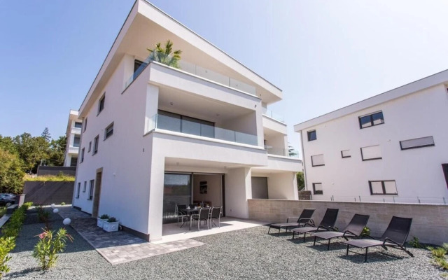Marina - 60 Meters to the Beach - A2