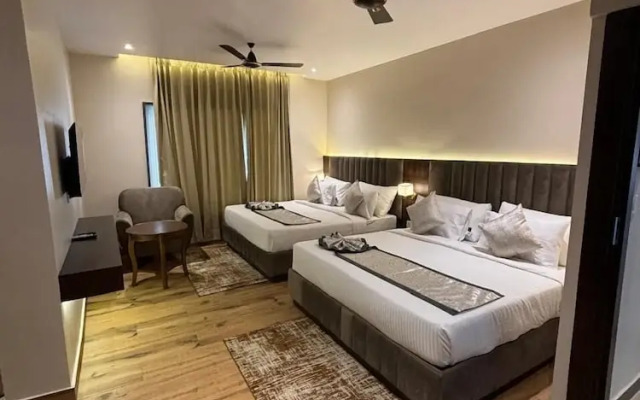 Shri Bhagwan Gopi Dham Dharmsala