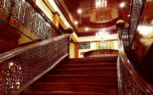 Baan Sai Thong Hotel