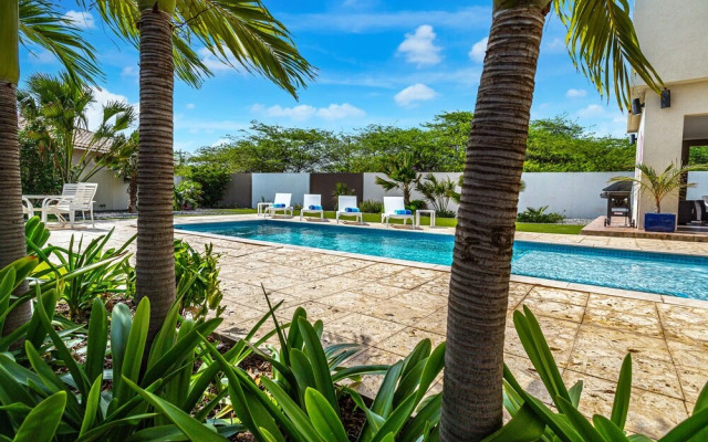 Spectacular Designer Villa 5 Star Luxury 6 Bedroom New!