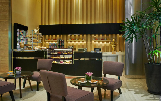 V E Hotel & Residence