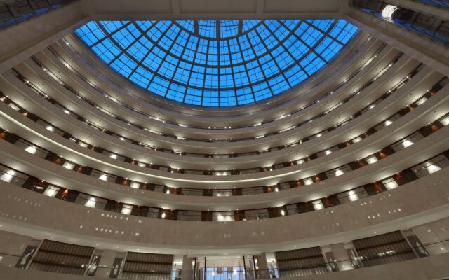 Renaissance Tianjin Lakeview Hotel