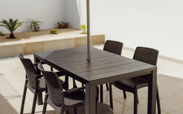Stylish Apartment With Terrace by Homing